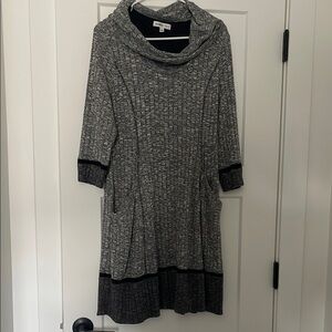 Robbie Bee Gray Long Sleeve Dress